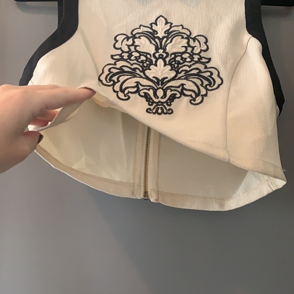 LF Stores | Dream State Crop Top - Picture 3 of 7